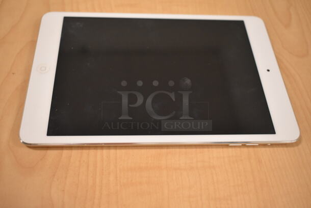 3 Apple A1432 iPads. 3 Times Your Bid! (front room) - Image 8 of 10