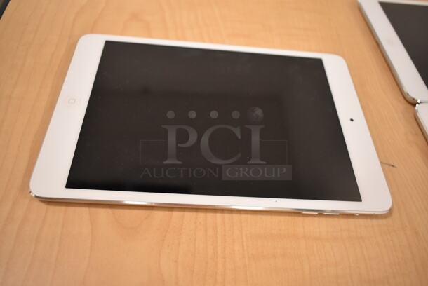 3 Apple A1432 iPads. 3 Times Your Bid! (front room) - Image 2 of 9