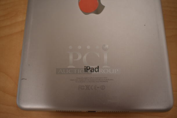 3 Apple A1432 iPads. 3 Times Your Bid! (front room) - Image 4 of 9