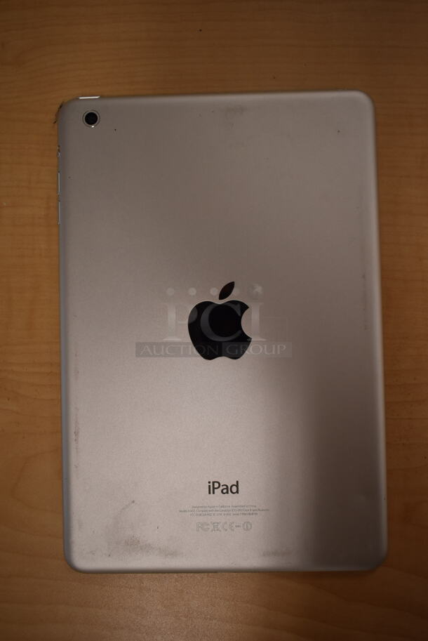3 Apple A1432 iPads. 3 Times Your Bid! (front room) - Image 8 of 9