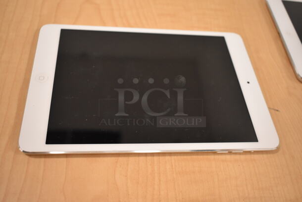3 Apple A1432 iPads. 3 Times Your Bid! (front room) - Image 2 of 10