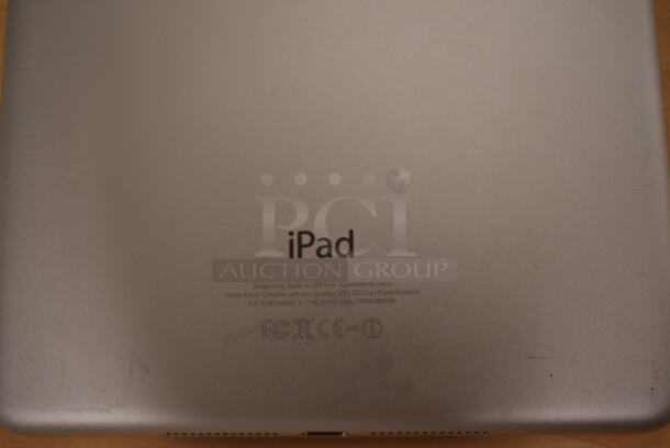 3 Apple A1432 iPads. 3 Times Your Bid! (front room) - Image 4 of 10