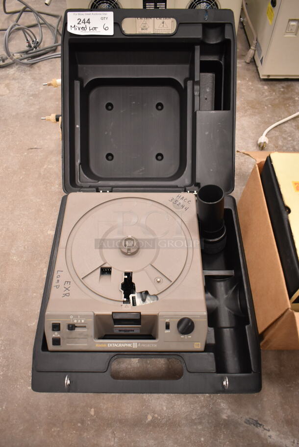 Kodak Ektagraphic III A Carousel Projector in Hard Case w/ 5 Slide Trays. 115 Volts, 1 Phase. (front room) - Image 2 of 12