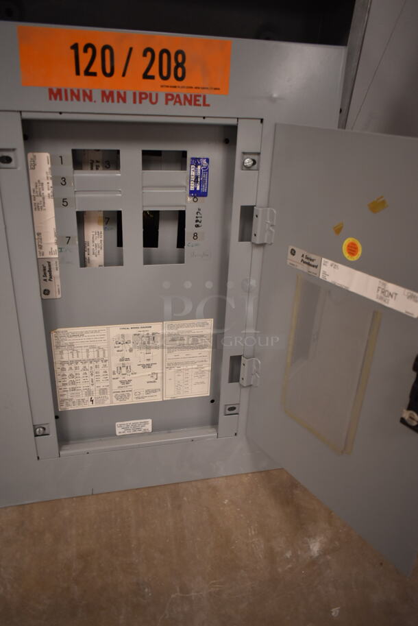 Metal Power Box Enclosure. (front room) - Image 5 of 9