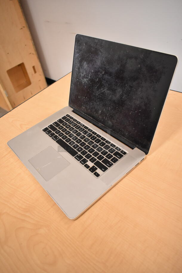 2 Apple A1398 15" MacBook Pro Laptops. 2 Times Your Bid! (front room) - Image 8 of 11
