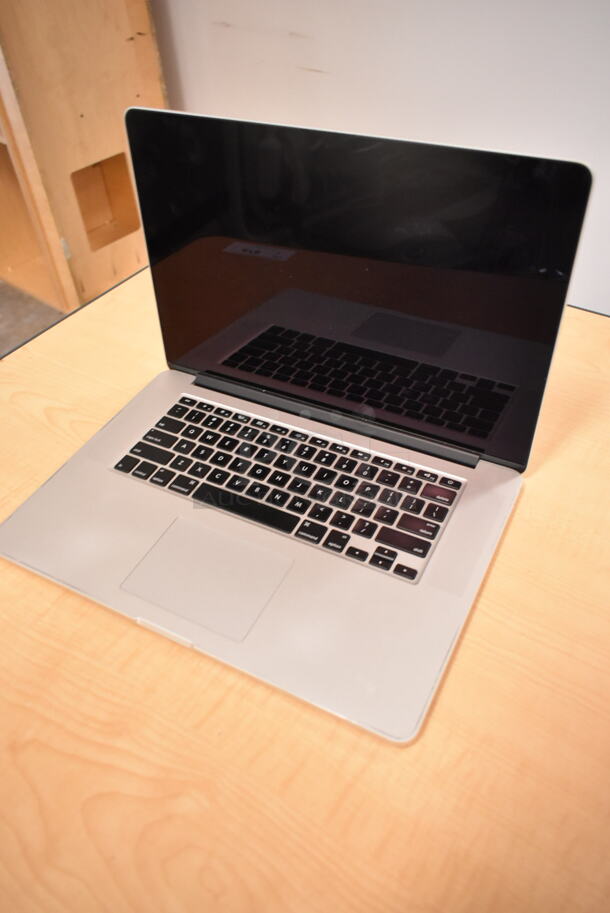 2 Apple A1398 15" MacBook Pro Laptops. 2 Times Your Bid! (front room) - Image 7 of 11