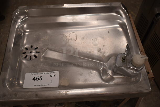 PLF5CM-100 Metal Wall Mount Water Fountain. 115 Volts, 1 Phase. (front room) - Image 3 of 7