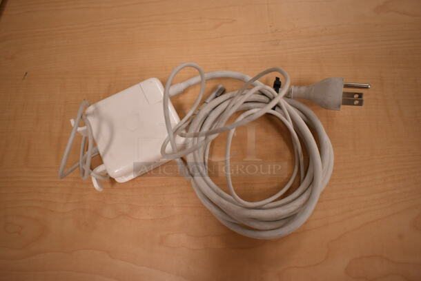2 Apple A1286 15" MacBook Pro Laptops. 2 Times Your Bid! (front room) - Image 10 of 12