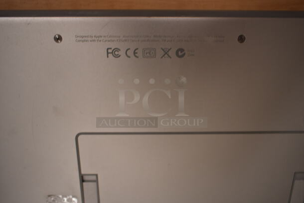 Apple MacBook Pro Laptop. (front room) - Image 6 of 6