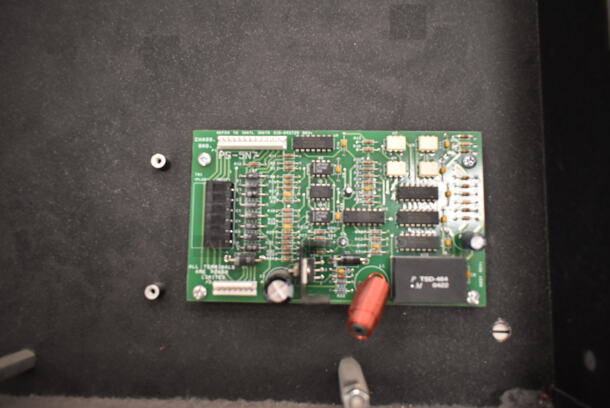 Siemens RCC-1F Remote Command Center and Siemens Fire Alarm Annunciator. (front room) - Image 3 of 11