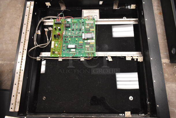 Siemens RCC-1F Remote Command Center and Siemens Fire Alarm Annunciator. (front room) - Image 6 of 11