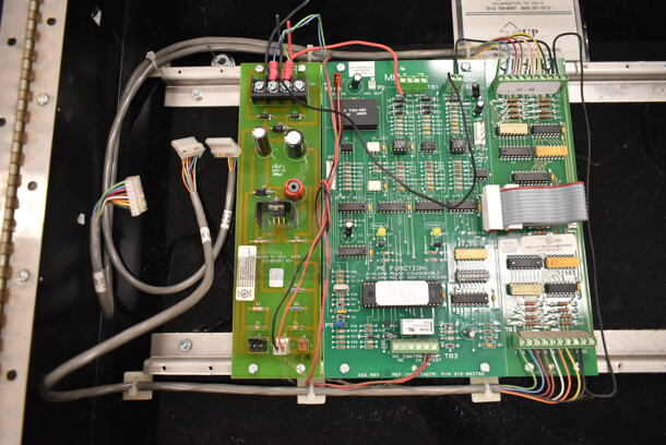 Siemens RCC-1F Remote Command Center and Siemens Fire Alarm Annunciator. (front room) - Image 7 of 11
