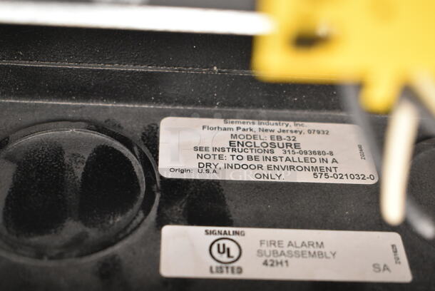 Siemens Black Metal Enclosure. (front room) - Image 3 of 12