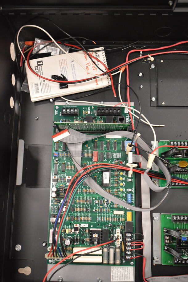 Siemens Black Metal Enclosure. (front room) - Image 10 of 12