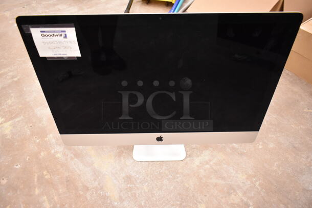 2 Apple A1419 27" iMac Desktop All In One Computer. 100-240 Volts, 1 Phase. 2 Times Your Bid! (front room) - Image 6 of 9