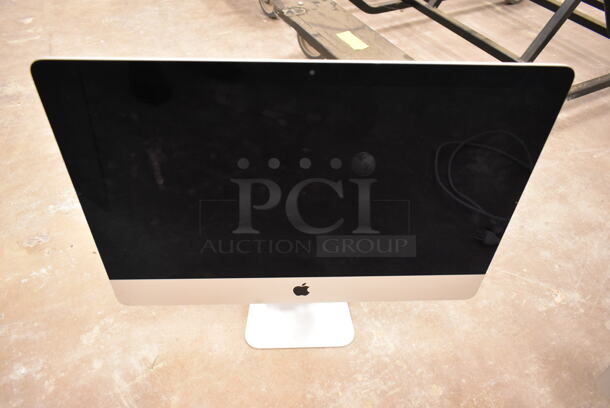 2 Apple A1418 21.5" iMac Desktop All In One Computer. 100-240 Volts, 1 Phase. 2 Times Your Bid! (front room) - Image 2 of 8