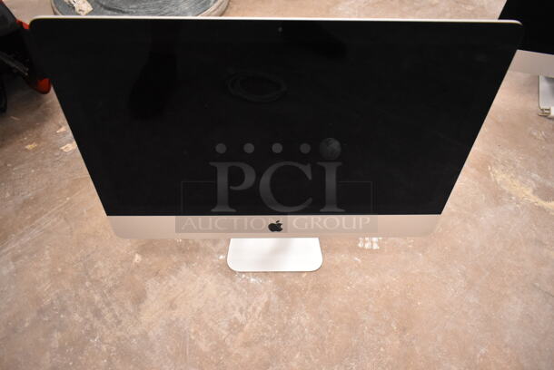 2 Apple A1418 21.5" iMac Desktop All In One Computer. 100-240 Volts, 1 Phase. 2 Times Your Bid! (front room) - Image 2 of 9