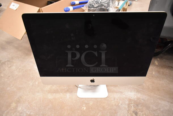2 Apple A1418 21.5" iMac Desktop All In One Computer. 100-240 Volts, 1 Phase. 2 Times Your Bid! (front room) - Image 6 of 9