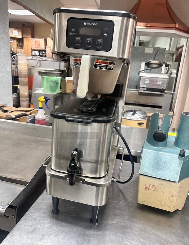 Late Model Bunn ITB-LP Automatic Iced Tea Brewer 120 Volt Working - Image 3 of 6