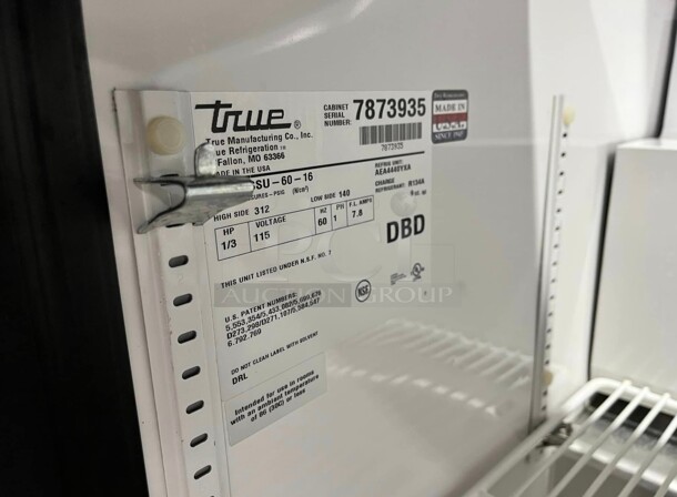 Late Model True TSSU-60 60 inch Sandwich/Salad Prep Table w/ Refrigerated Base, 115v Working - Image 5 of 6
