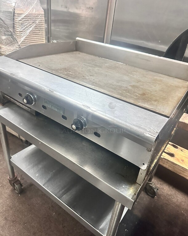 Excellent Condition American Range ARMG-36 36 inch Gas Griddle - Manual, 3/4 inch Steel Plate, Natural Gas Working - Image 2 of 5