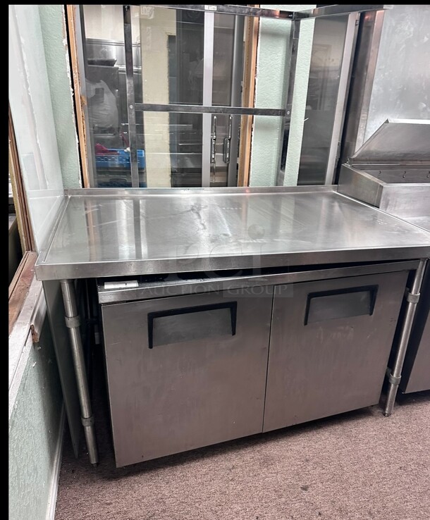 Excellent Condition True TUC-48F 48 inch Undercounter Freezer w/ (2) Sections & (2) Doors, 115v Working - Image 5 of 5