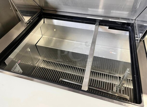 Late Model True TSSU-60-24M-B-ST 60 inch Dual Side Sandwich/Salad Prep Table w/ Refrigerated Base, 115v Working - Image 5 of 6