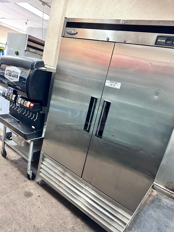 Turbo Air MSR-49 Super Deluxe 54 inch Top Mounted Solid Door Reach-In Refrigerator 115 Volt Working - Image 3 of 6