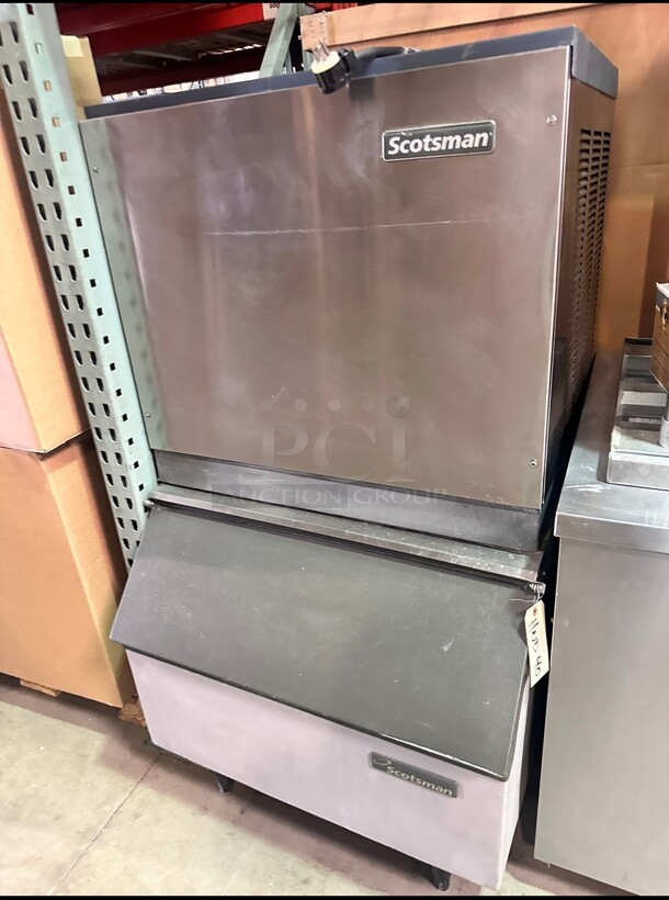 Nice Scotsman CME256 307 lb per day  Ice Machine Maker With Ice Bin 115 Volt Working - Image 6 of 8