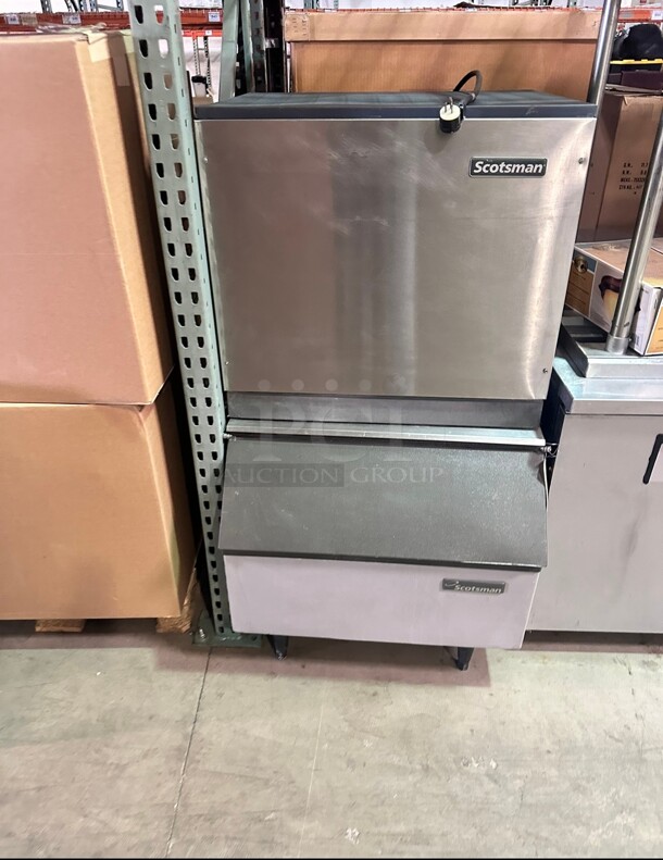Nice Scotsman CME256 307 lb per day  Ice Machine Maker With Ice Bin 115 Volt Working - Image 7 of 8