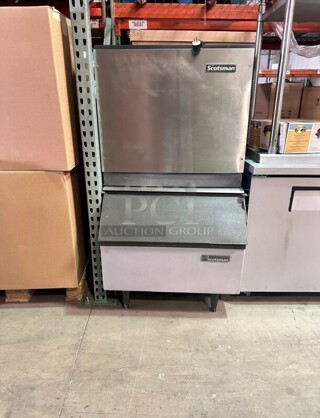 Nice Scotsman CME256 307 lb per day  Ice Machine Maker With Ice Bin 115 Volt Working