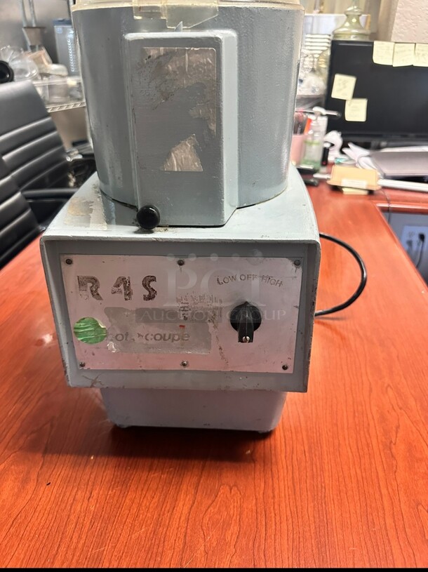 Heavy Duty Robot Coupe R4S 2-Speed Commercial Food Processor w/ 4 1/2 qt Bowl, 120v Working 'Missing Blade'  - Image 5 of 7