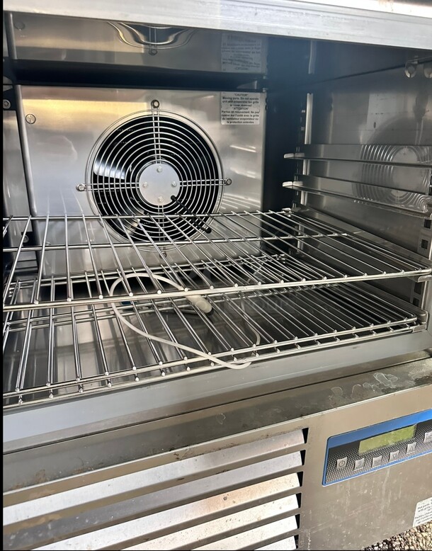 New Beverage Air BCF44/24-4 Blast Chiller/Freezer Reach-In Unit, 4 Pan Capacity 220 Volt 1 Phase Working Made In Italy - Image 6 of 9