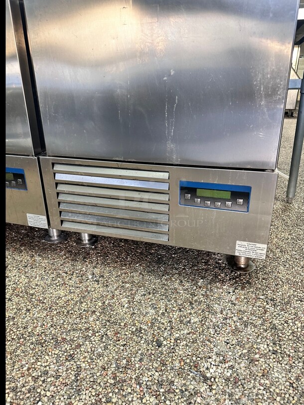 New Beverage Air BCF44/24-4 Blast Chiller/Freezer Reach-In Unit, 4 Pan Capacity 220 Volt 1 Phase Working Made In Italy - Image 8 of 9