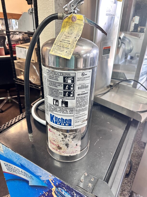 Kitchen One KS-6000 Pyro-Chem Fire Extinguisher Working - Image 2 of 5