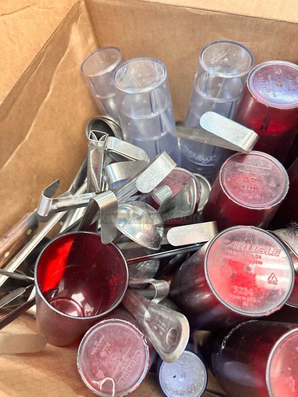 One lot Of Plastic Coke Cups and Silverware - Image 4 of 8