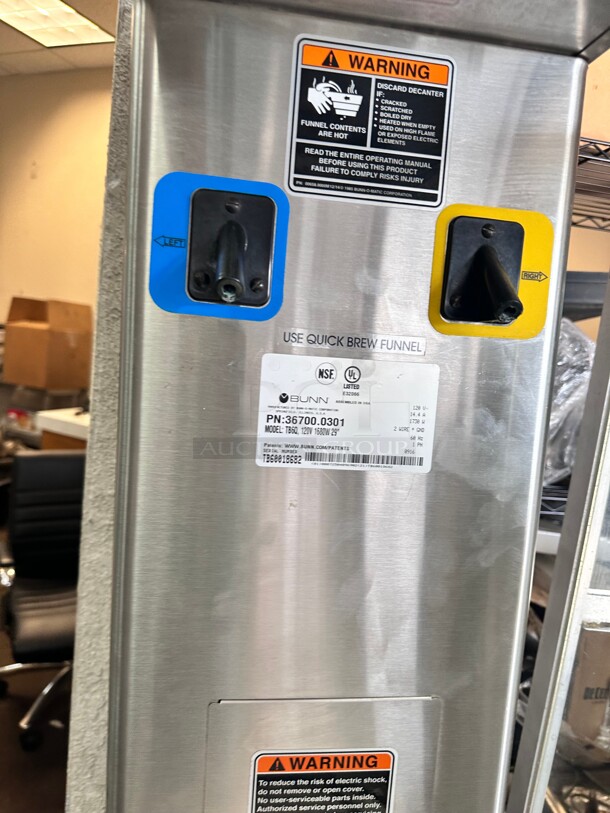 Excellent Condition Bunn 36700.0301 TB6Q Quick Brew Twin 3 Gallon Iced Tea Brewer - 120V Working - Image 6 of 8