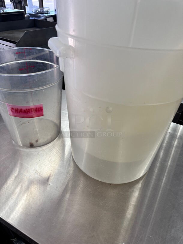 Commercial 22 QT Plastic Storage Container - Image 2 of 5