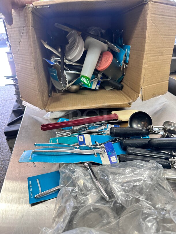 One Lot Of Misc Kitchen Items 
Ice Cream Scooper Table Holders Can Opener etc - Image 2 of 11