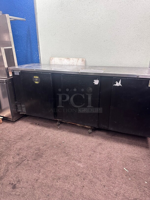 Excellent Condition Beverage-Air DD94HC-1-B Commercial Kegerator Beer Dispenser - Black, (5) 1/2 Keg Capacity 115 Volt Working - Image 2 of 7