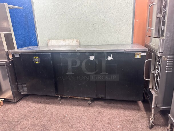 Excellent Condition Beverage-Air DD94HC-1-B Commercial Kegerator Beer Dispenser - Black, (5) 1/2 Keg Capacity 115 Volt Working - Image 4 of 7