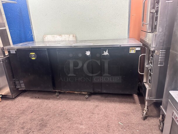 Excellent Condition Beverage-Air DD94HC-1-B Commercial Kegerator Beer Dispenser - Black, (5) 1/2 Keg Capacity 115 Volt Working - Image 5 of 7