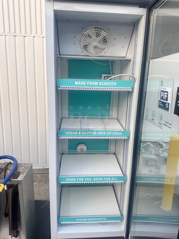 Excellent Condition Atosa P380WA Single Glass Door Display Fridge 115 Volt Working - Image 6 of 6