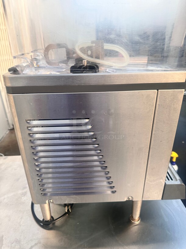 Excellent Condition Crathco CS-2E-16 Refrigerated Drink Dispenser w/ (2) 2 2/5 gal Bowls, Pre Mix, 120v Working - Image 4 of 9