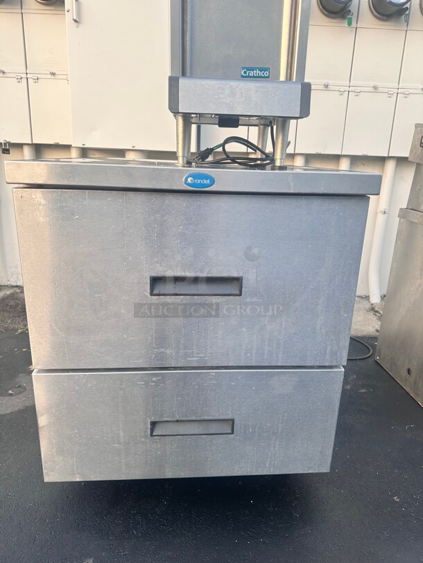 Excellent Condition Randell 9404-290-DW Undercounter Refrigerator 115 Volt Working - Image 2 of 4