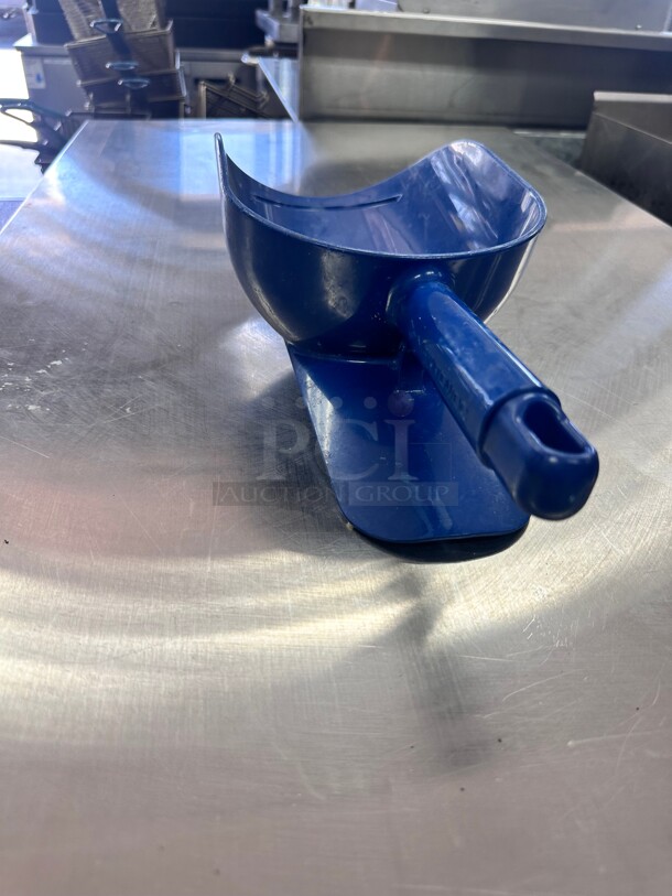 Manitowoc Blue Ice Scooper - Image 7 of 8