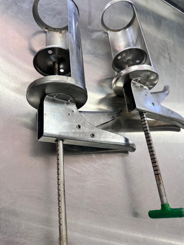 Choice 1/2, 1/3, and 2/3 oz. Adjustable Stainless Steel Sauce Gun / Dispenser - Image 6 of 7