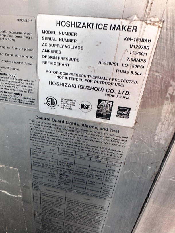 Excellent Condition Hoshizaki KM-161BAH 24 inch Crescent Cube Undercounter Ice Machine - 153 lbs/day 115v Working - Image 5 of 5