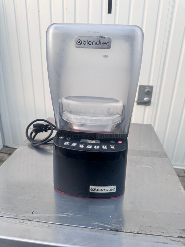 Excellent Condition Blendtec CQB1 Stealth Commercial Blender with Sound Enclosure 120V Working - Image 1 of 7