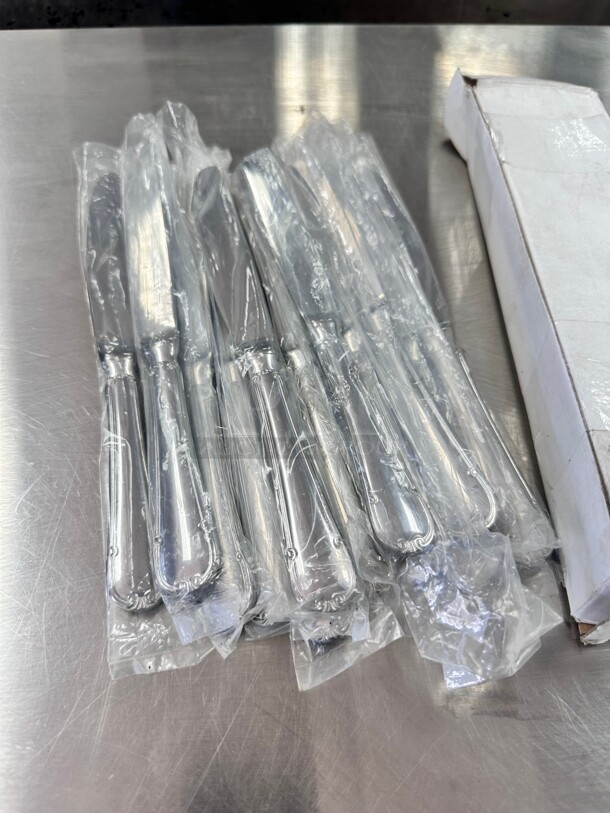 Titian Table Knife NSF - Image 5 of 5